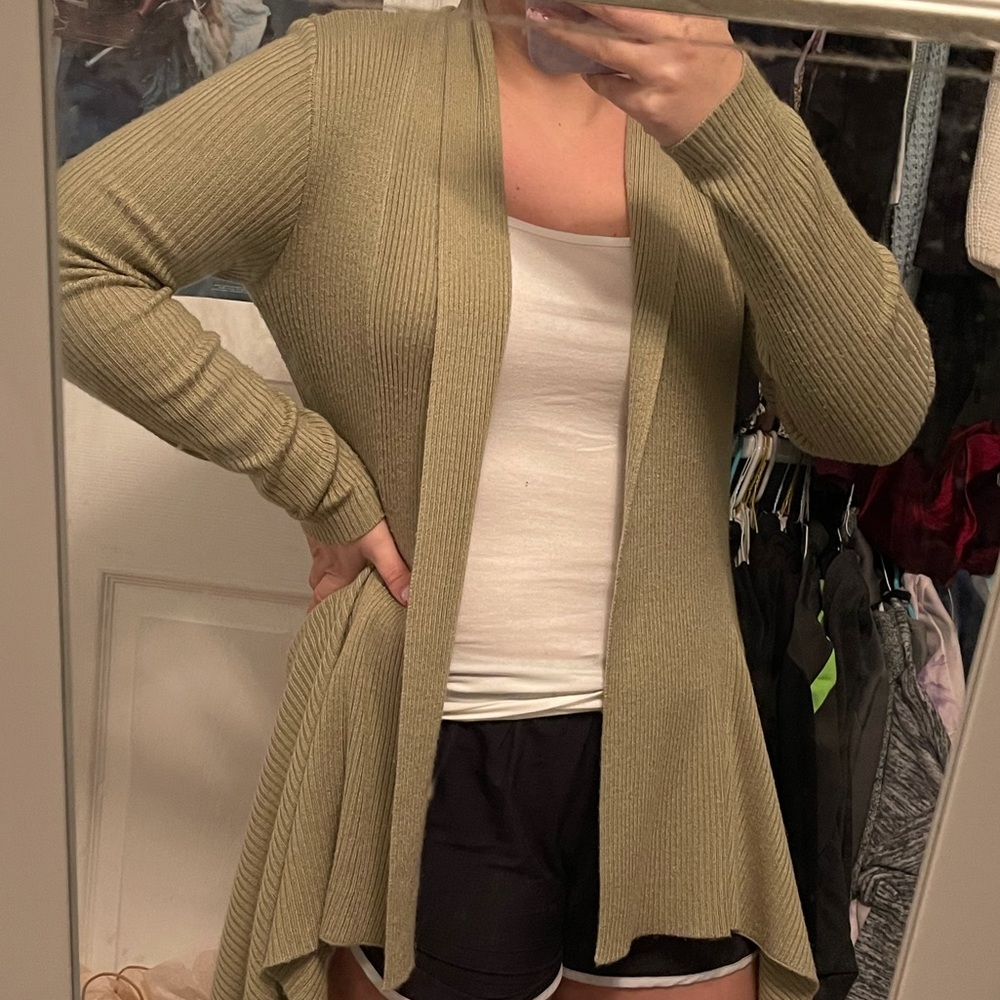 TAN Flowy Cardigan - Picture 2 of 5